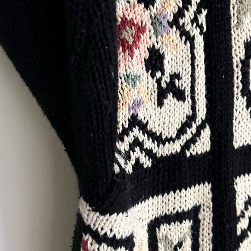 VINTAGE 90S HEIRLOOM COLLECTIBLES Chunky Floral Sweater Cottage Whimsigoth Sz M - Picture 5 of 10